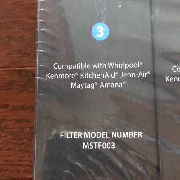 Refrigerator Replacement Water Filter 3-pack - Picture 3 of 12